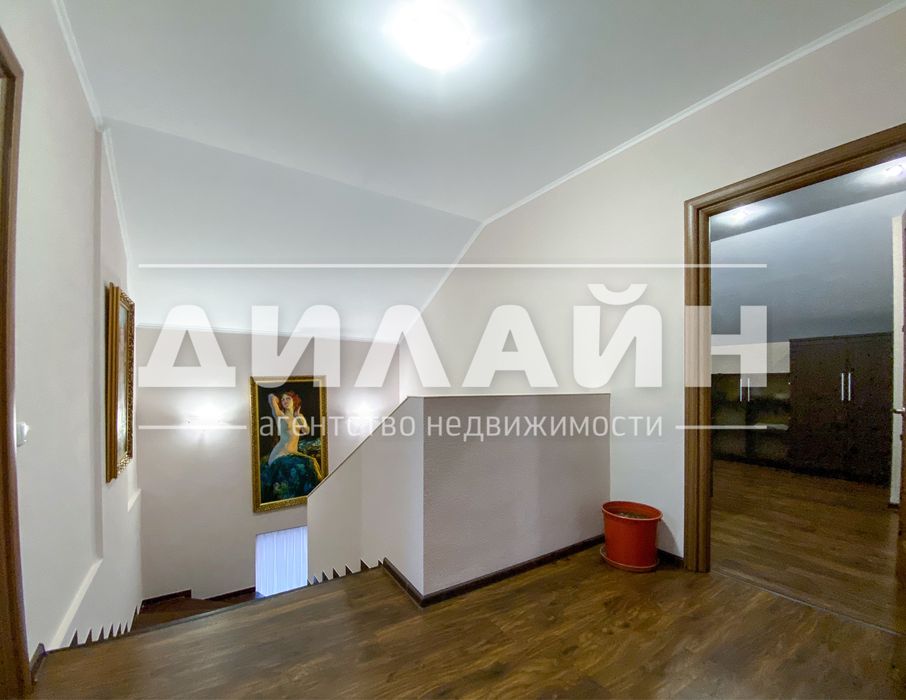 Срочно ! Супер дом в Александровском мкр-не, 4 спальни , 3 сан.узла