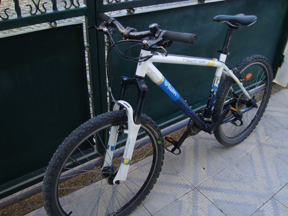 bicicleta tres bon estado para adultos