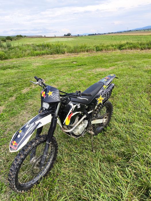 Motocykl Beta RE/RR 125