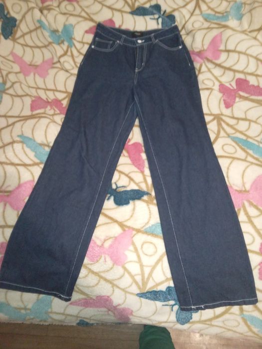 Джинси кльош розміру s