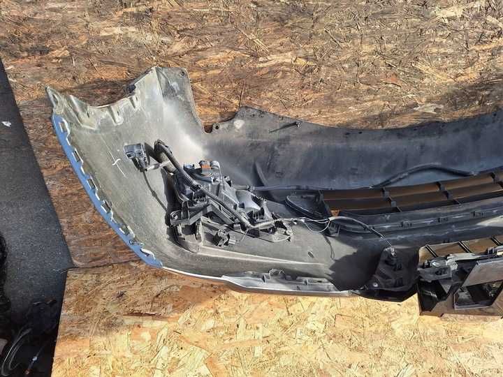 Передній бампер Nissan Rogue T32 2014-2020