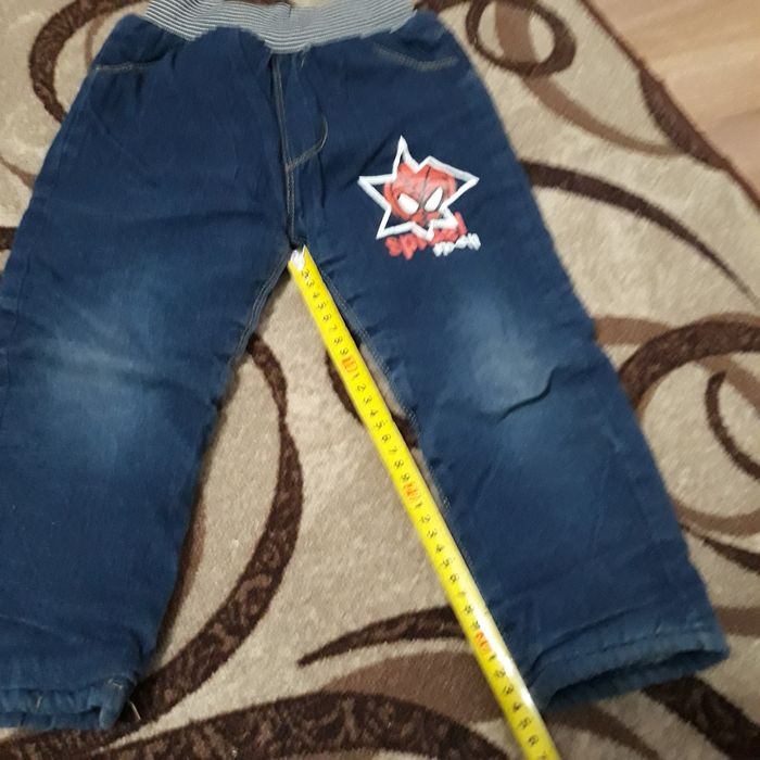 Утеплённые джинсы на мальчика 3-4 года