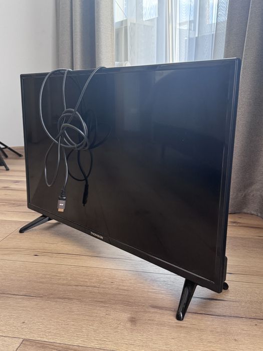 Телевізор Tompson 32" 32HC3102