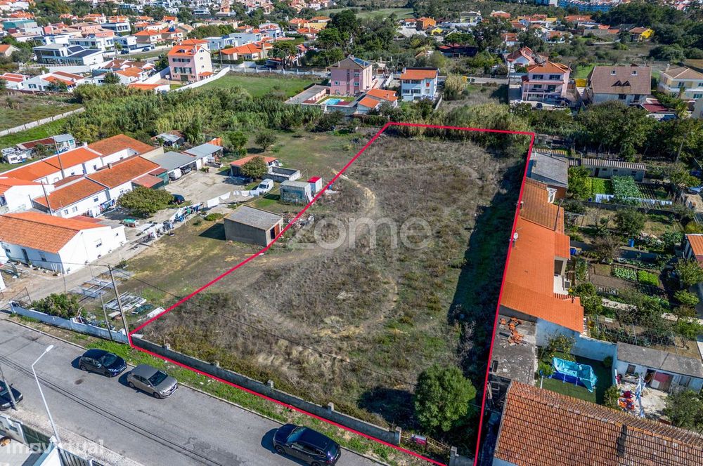 Terreno Urbano com Vista Serra de Sintra — Albarraque