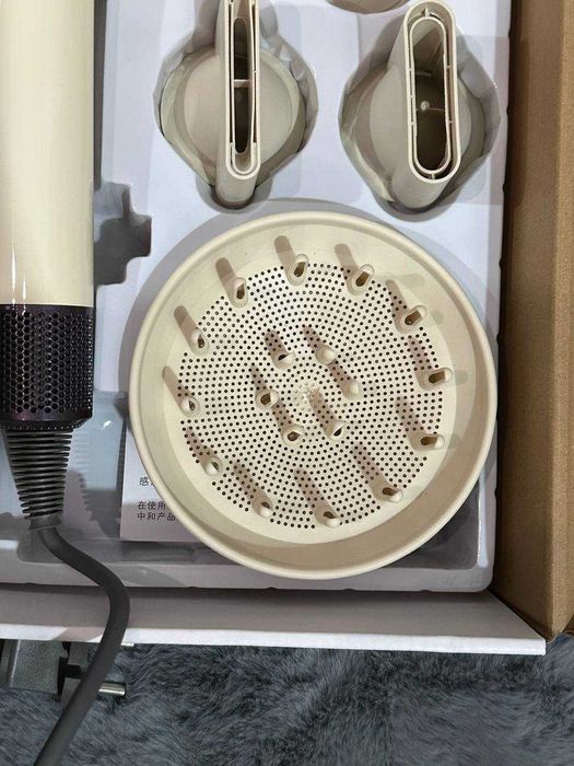 Новий Dyson Supersonic Ceramic Pink