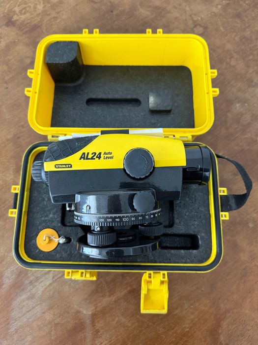 Niwelator Stanley AL24 komplet jak nowy