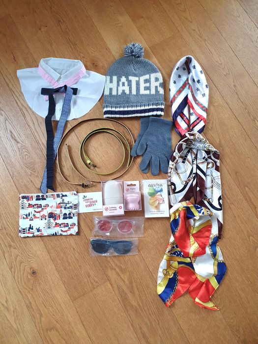 Kołnierzyk apaszki  okulary przeciwsłoneczne paski