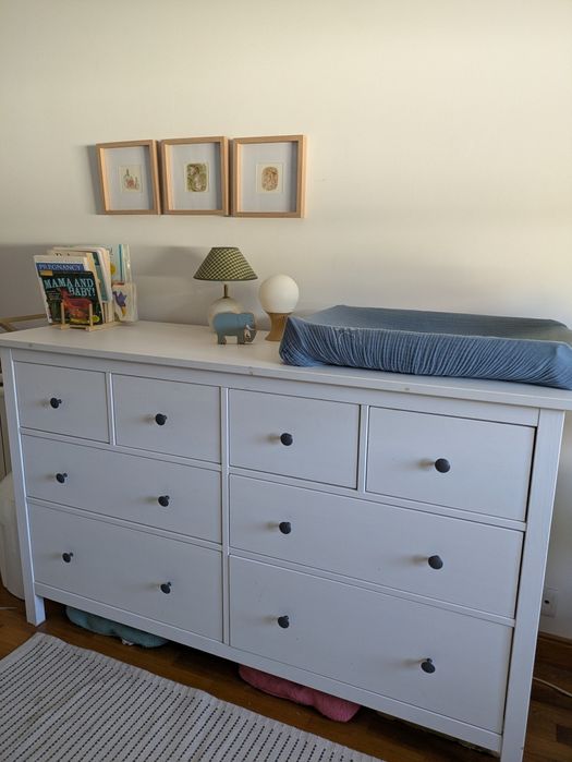Comoda 8 gavetas IKEA HEMNES