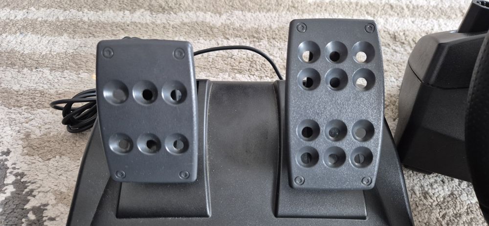 Logitech Driving Force GT
