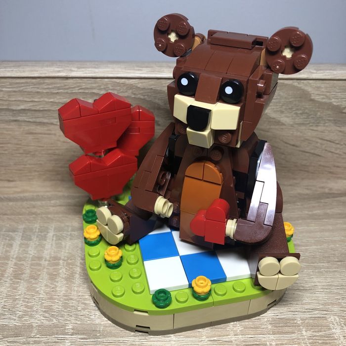 Miś Niedźwiedź LEGO prezent Walentynki dla ukochanej osoby