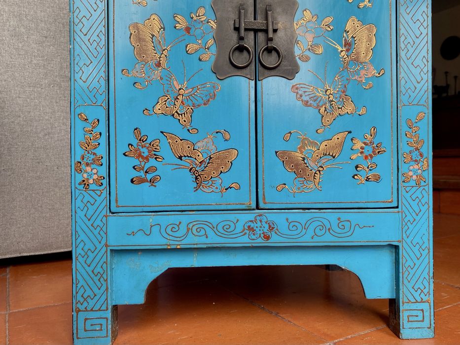 Aparador Oriental em Madeira Laqueada Azul – Estilo Chinês