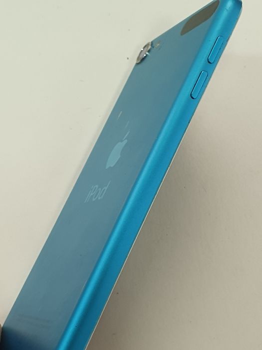 Apple iPod A1421 "64gb"