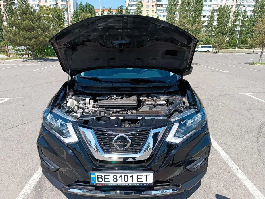 Nissan ROGUE 2017 року