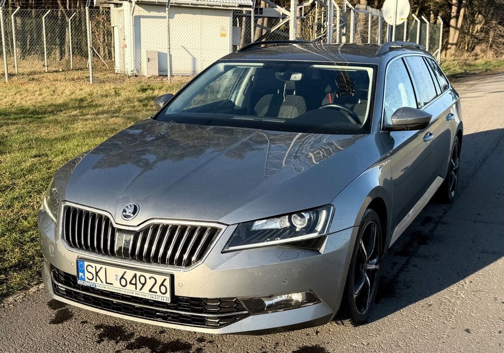 Skoda Superb DSG, Canton, skrętny bi-xenon, ambiente. 2.0 TDi. Cena do nego.