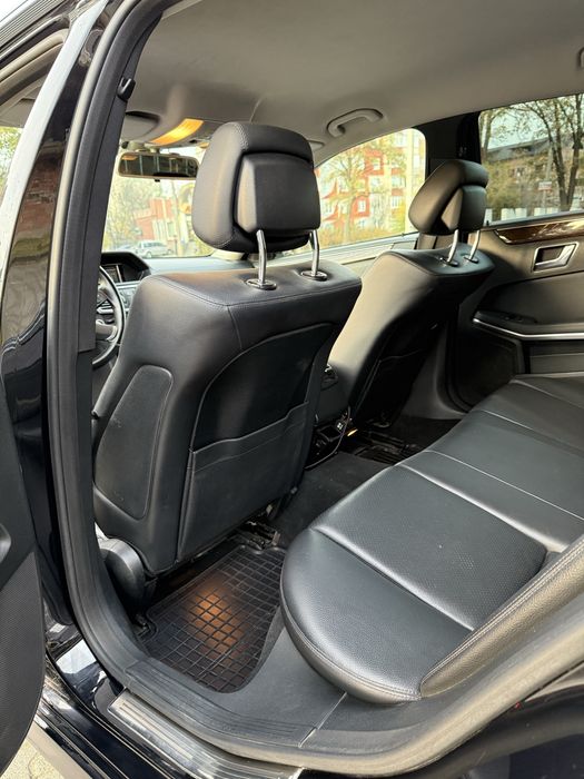 Продам своє авто Mersedes E w212