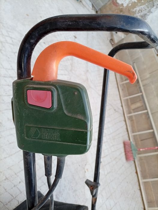 Corta relva black & decker