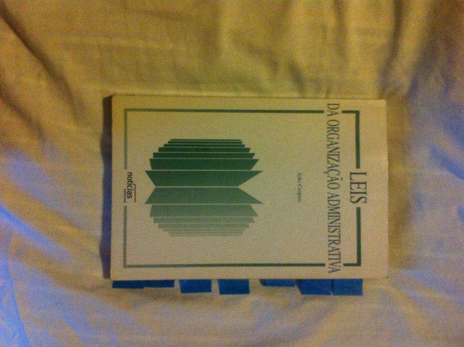 Livros de Direito - Direito Constitucional, fiscal administrativo, rea