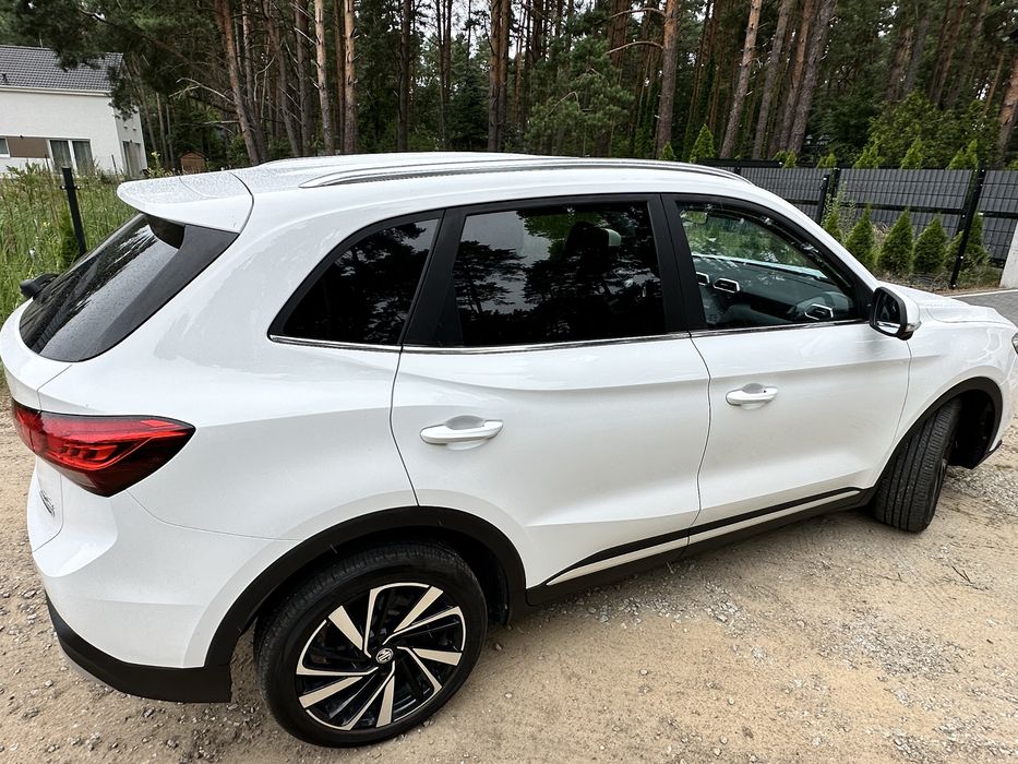 Sprzedam MG ZS Hybrid wersja EXCLUSIVE 197 KM