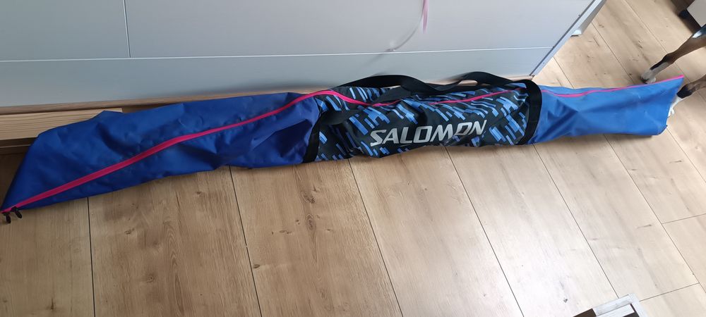 Narty z pokrowcem, gratis drugie