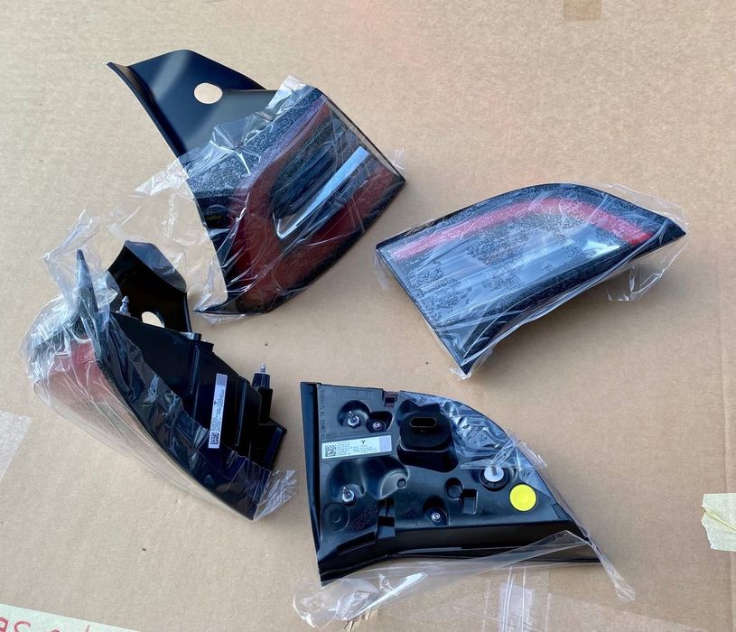 Ліхтар задній правий лівий крила ляди global rest Tesla model 3 Y