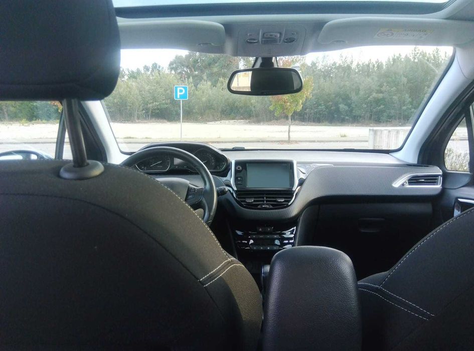 Peugeot 208 1.2 Puretech 82cv BVM5 Allure