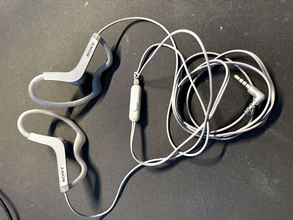 Headphones SONY auricular desportivos  MDR-AS210 - COMO NOVOS!