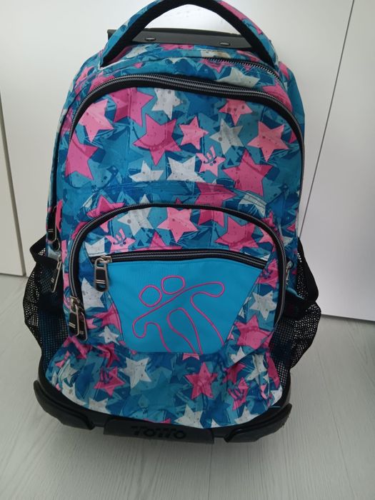 Mochila escolar com rodas