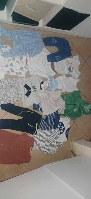 paka ponad 200 ubranek chłopięcych r. 56-62/68- 74