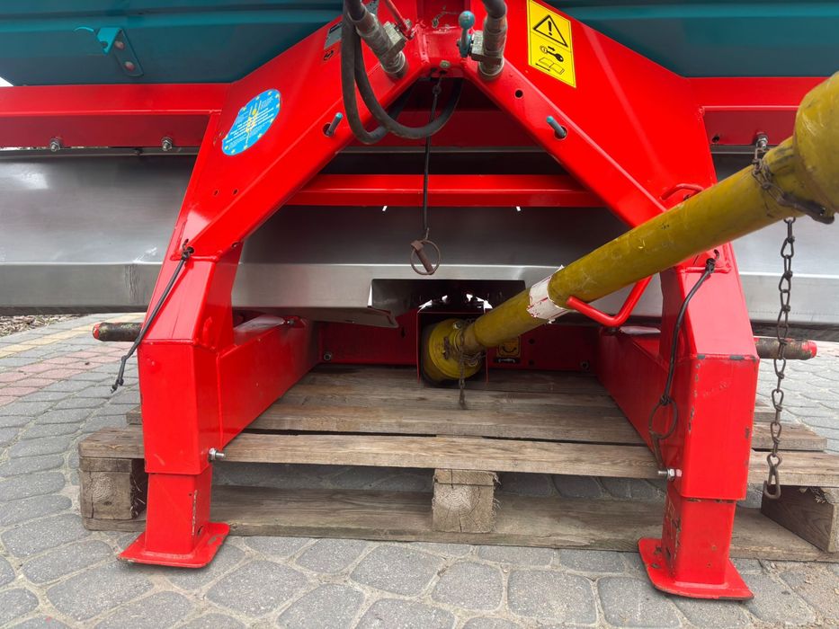 Rozsiewacz sulky , amazone za m , 1500l,
