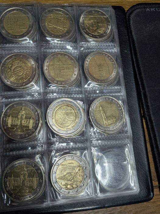 Várias Moedas 2€ comemorativas