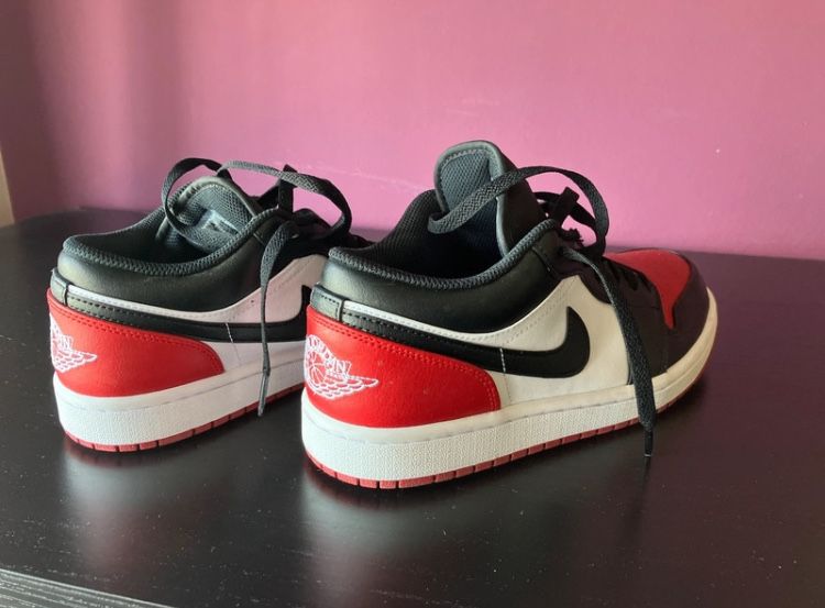 Air Jordan 1 Low Black Red