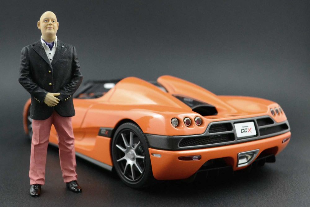 Christian von Koenigsegg Figurka 1:18 FrotniArt CCX Regera ONE:1 Agera