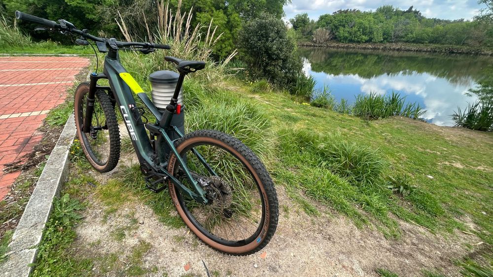 Bicicleta Cube Stereo Hybrid 140 SLX 750 Carbono