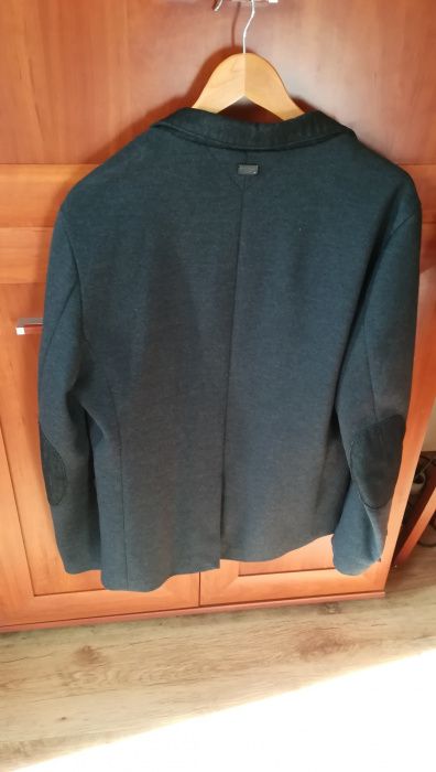 Reserved Regular Fit