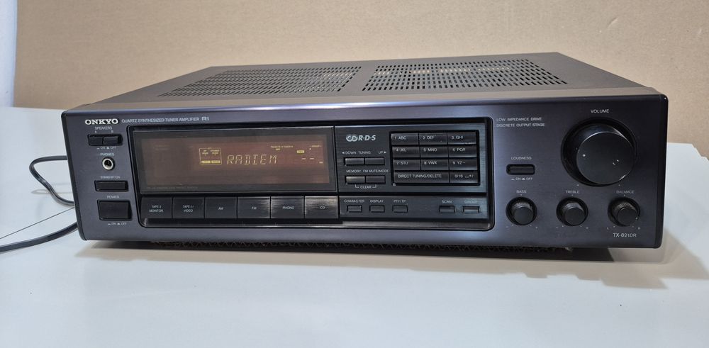 Amplituner Onkyo TX-8210 R