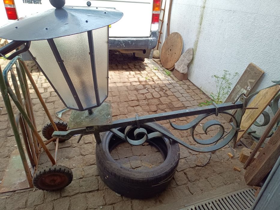 Postes de ferro fundido