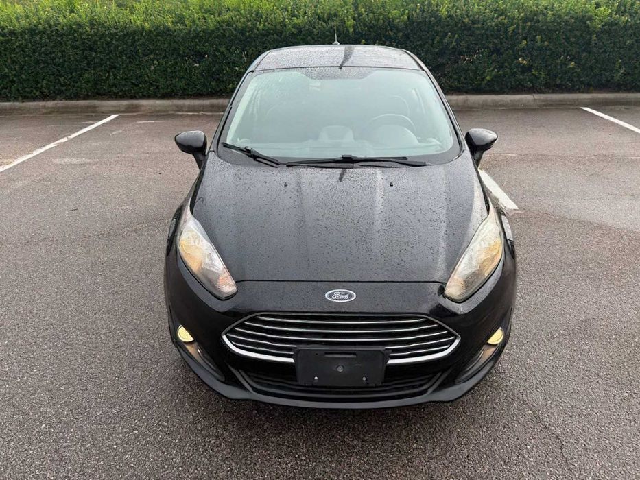 Ford Fiesta Titanium      2015