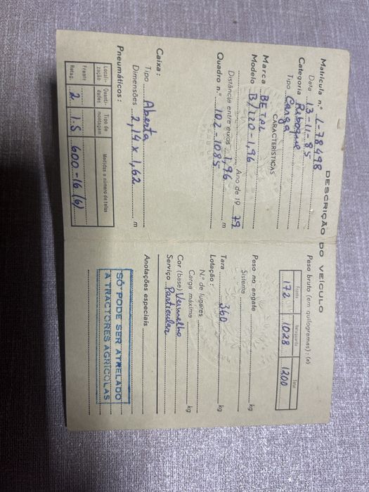 Reboque agricula em estado razoavel com documentos