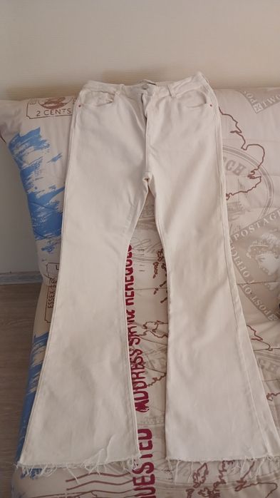Джинси zara молочні