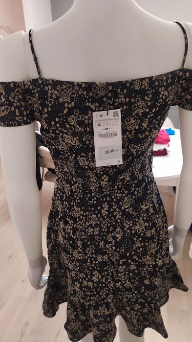 Nowa kobieca sukienka Zara
