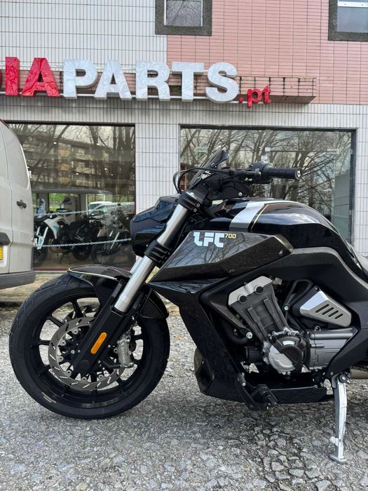 BENDA LFC 700 DE  2025