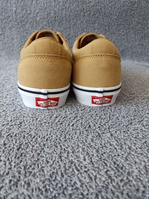 Vans Ward - R.40