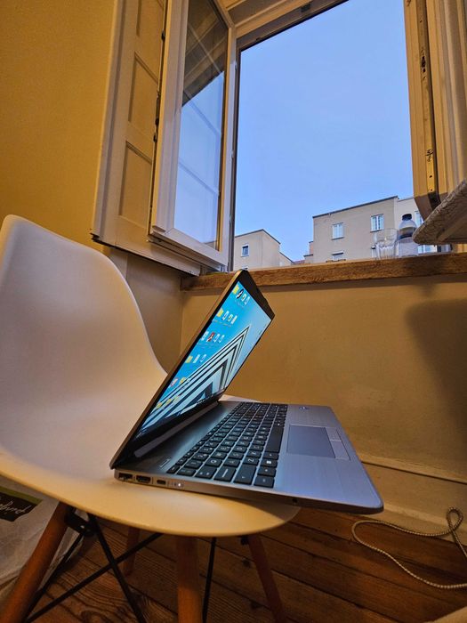 Laptop HP I5 12Th Gen, Super Condition.
