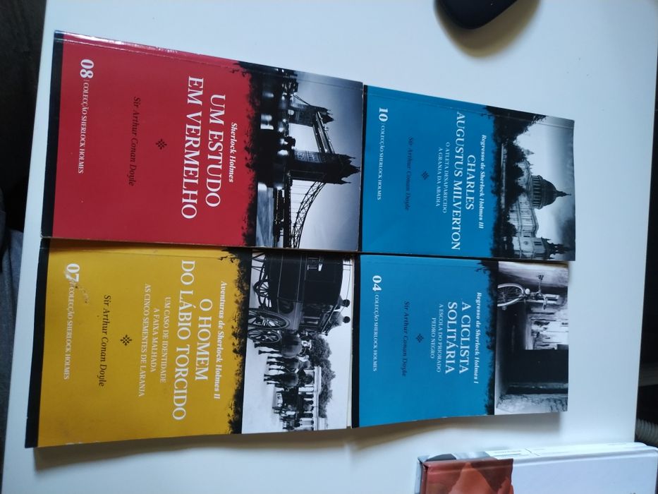 Coleções de livros expresso e jornal  de notícias
