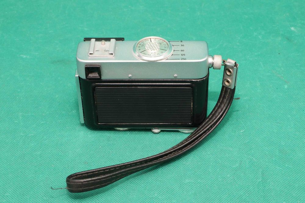 Zabytkowy aparat fotograficzny CZAJKA 2M