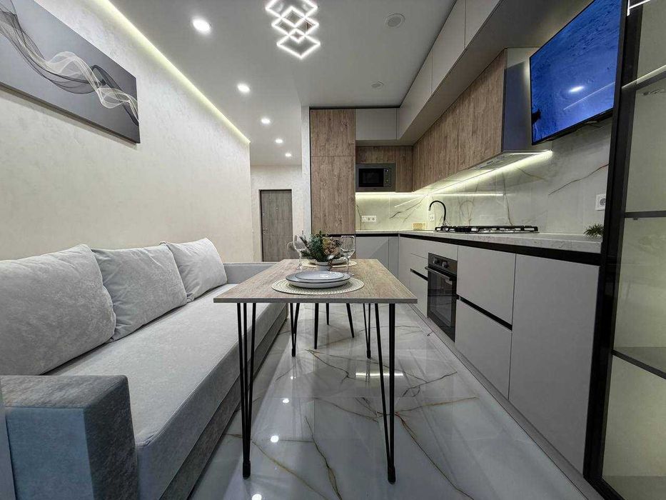 Продам ТОП 1  квартира Днепровская Брама 2