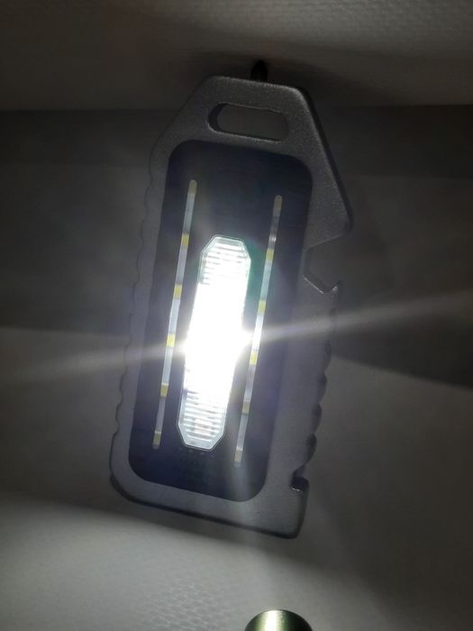 Lanterna Led Recarregável