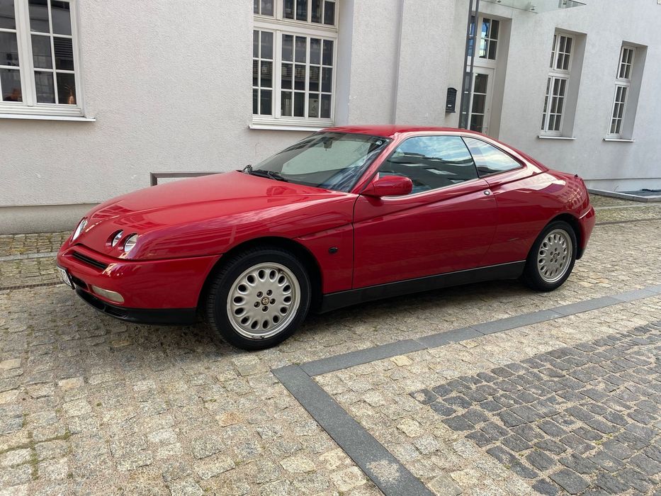 Alfa Romeo GTV