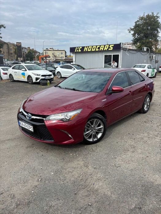 Оренда авто | Toyota Camry 55 Hybrid | 7-8л газу/100км
