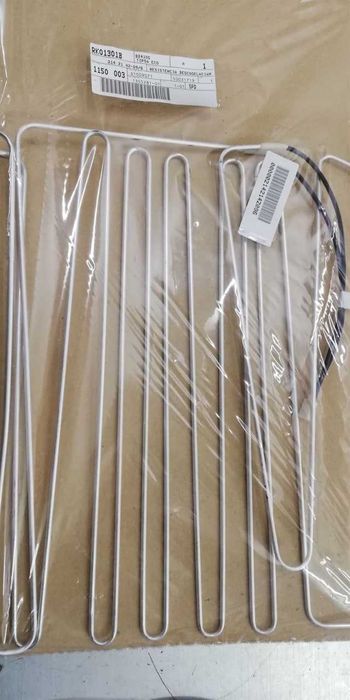 2795 грн НОВИЙ ОРИГІНАЛЬНИЙ тен відтаювання холодильника ELECTROLUX 2142142088, 2142142120, 2142142096, 2085582027 розміри 450 × 390мм потужність 280W
